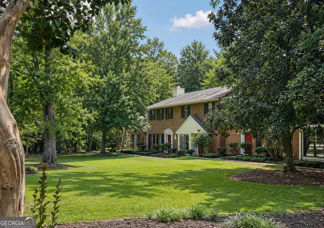 Photo 3 of Townhouse for sale at 1130 Jamestowne Trl, Alpharetta, GA 30009 | MLS# 10839898 | Listing updated on 2026-09-17