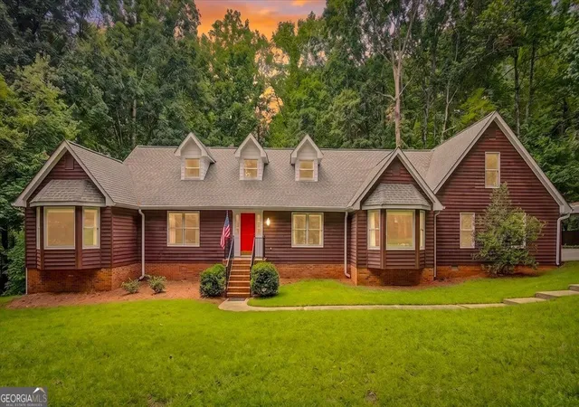 Photo 1 of Single family home for sale at 1244 Timberland Dr Se, Marietta, GA 30067 | MLS# 10824286 | Listing updated on 2026-09-21