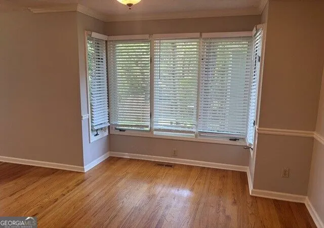 Photo 4 of Single family home for sale at 1010 Maidstone Ct, Marietta, GA 30066 | MLS# 10844648 | Listing updated on 2026-09-11