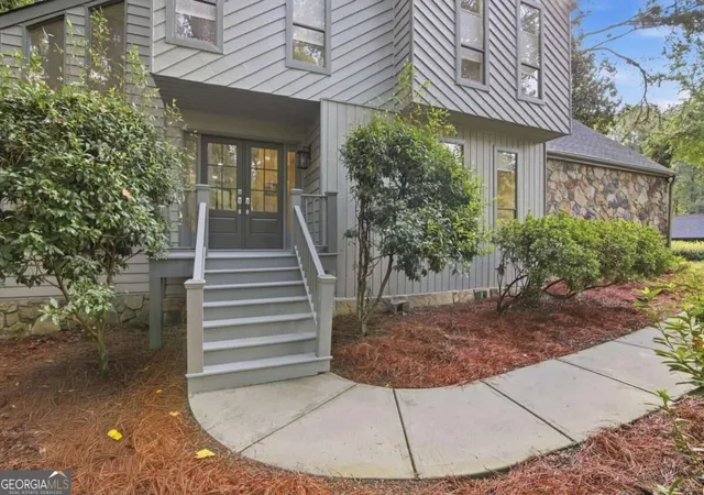 Photo 3 of Single family home for sale at 2222 Chimney Springs Dr, Marietta, GA 30062 | MLS# 10852559 | Listing updated on 2026-10-09