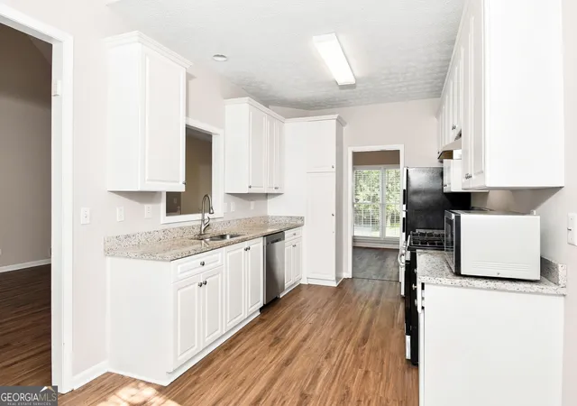 Photo 3 of Single family home for sale at 4904 Ascot Blf NW, Acworth, GA 30102 | MLS# 10850933 | Listing updated on 2026-10-07
