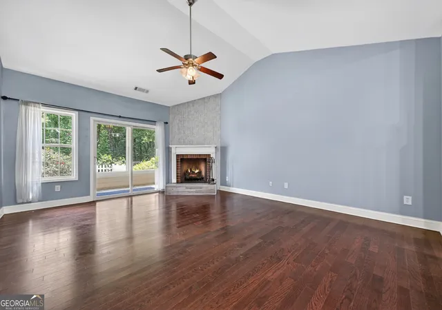 Photo 3 of Townhouse for sale at 222 Ridgehaven Trl, Ellijay, GA 30536 | MLS# 10782755 | Listing updated on 2026-09-12