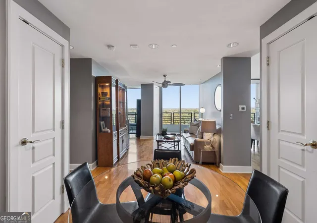 Photo 4 of Condo for sale at 700 Park Regency Pl NE #UNIT 1501, Atlanta, GA 30326 | MLS# 10879978 | Listing updated on 2026-10-30