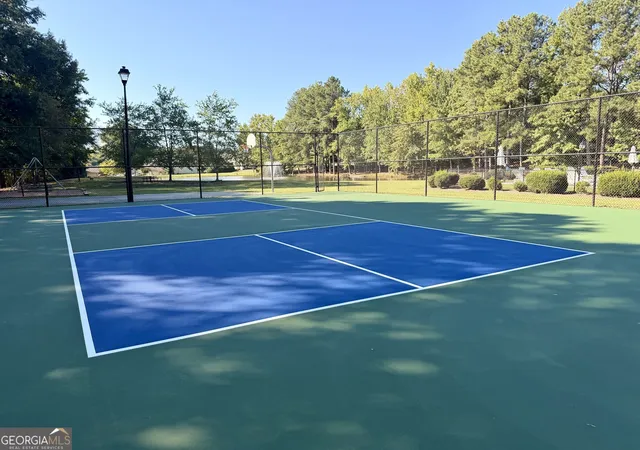Listing Photo 4 - Condo for sale in building located at 401 Live Oak Ln, Dalton, GA 30721 - Unit #65