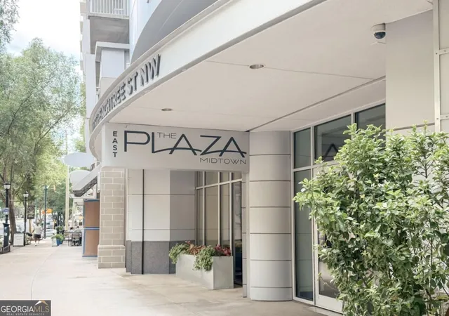 Condo for sale at 950 W Peachtree St NW #913, Atlanta, GA 30309 | MLS# 10853051