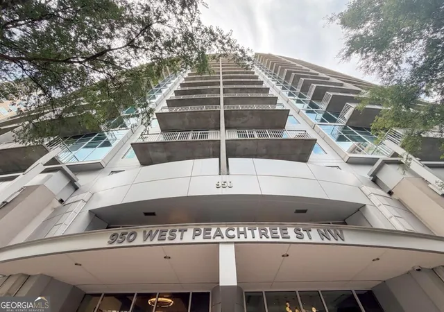 Photo 2 of Condo for sale at 950 W Peachtree St Nw #913, Atlanta, GA 30309 | MLS# 10853051 | Listing updated on 2026-10-09