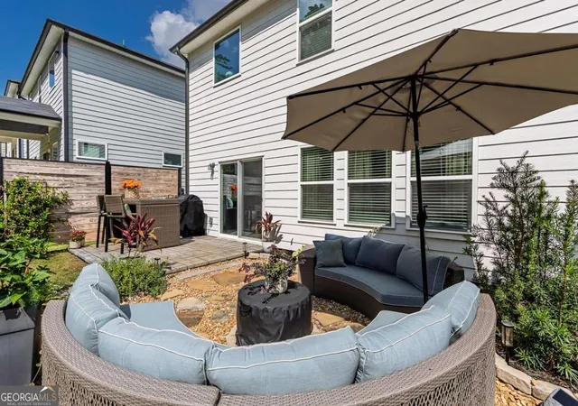 Photo 3 of Single family home for sale at 299 Wells Cir, Canton, GA 30114 | MLS# 10802956 | Listing updated on 2026-09-19