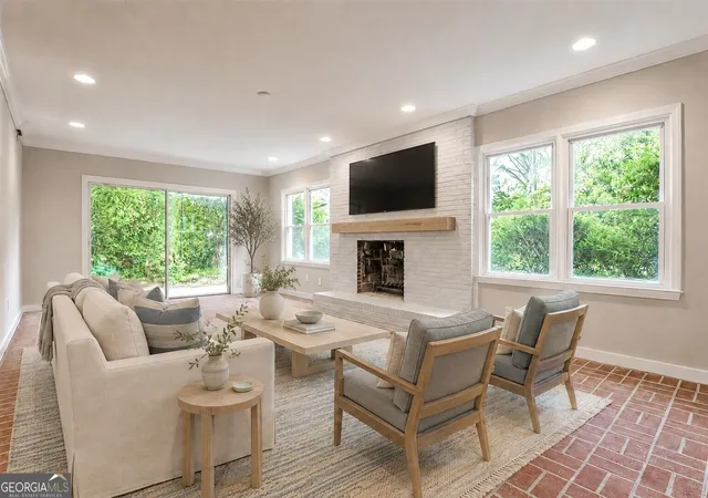 Photo 3 of Single family home for sale at 1356 Peachtree Battle Ave, Atlanta, GA 30327 | MLS# 10843169 | Listing updated on 2026-09-24