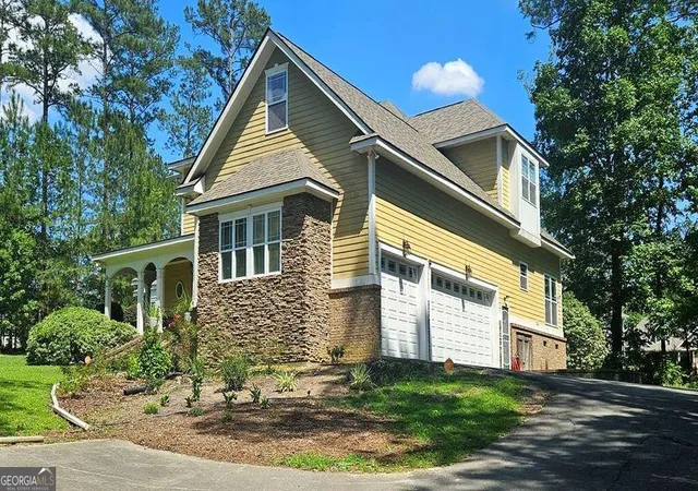 Photo 2 of Single family home for sale at 110 Trail Crk Dr, Thomasville, GA 31757 | MLS# 10842259 | Listing updated on 2026-09-23