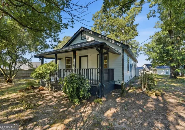 Photo 4 of Single family home for sale at 1965 Holland Park Dr, Buford, GA 30519 | MLS# 10844006 | Listing updated on 2026-10-30