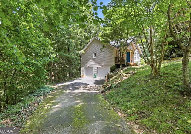 Photo 4 of Single family home for sale at 61 Majestic Oak Dr, Dahlonega, GA 30533 | MLS# 10800844 | Listing updated on 2026-10-28