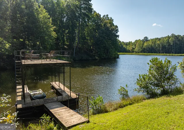 Photo 2 of Single family home for sale at 535 Chilhoe Dr, Canton, GA 30115 | MLS# 10872926 | Listing updated on 2026-10-30