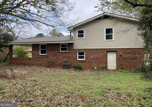 Photo 2 of Single family home for sale at 1710 Hallmark Dr, Griffin, GA 30223 | MLS# 10850863 | Listing updated on 2026-10-06