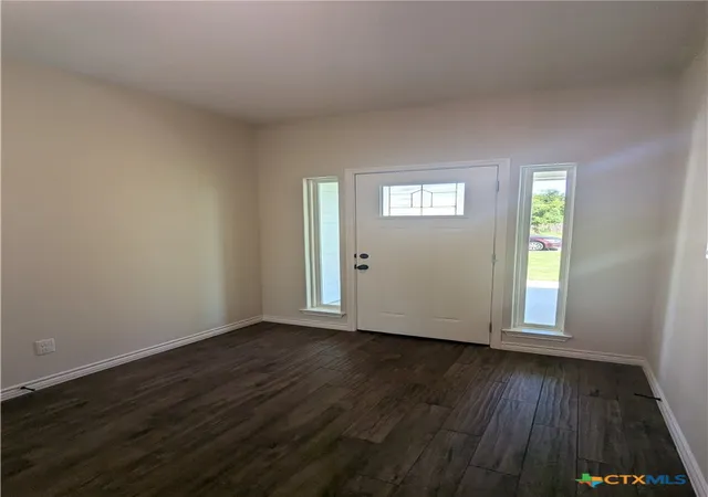 Photo 3 of Single family home for sale at 1708 E Ave G, Lampasas, TX 76550 | MLS# 548925 | Listing updated on 2026-09-09
