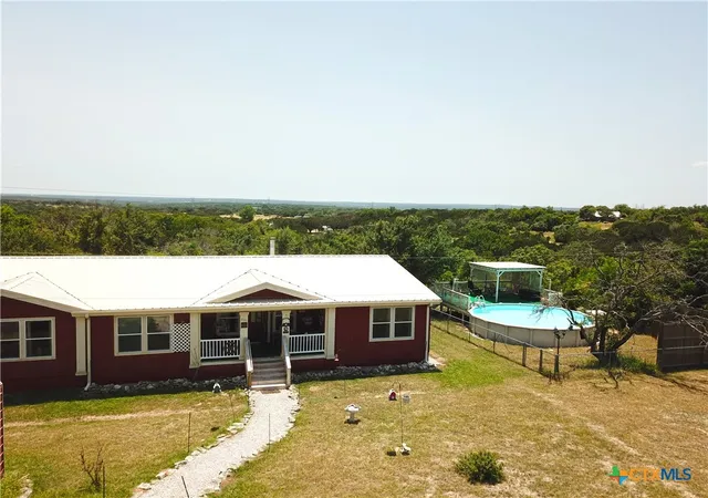 Photo 3 of Single family home for sale at 935 County Road 4820, Kempner, TX 76539 | MLS# 550852 | Listing updated on 2026-08-21