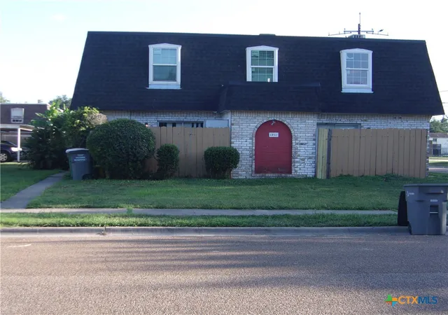 Photo 1 of Townhouse for sale at 1801 Lawndale Ave, Victoria, TX 77901 | MLS# 557544 | Listing updated on 2026-07-17