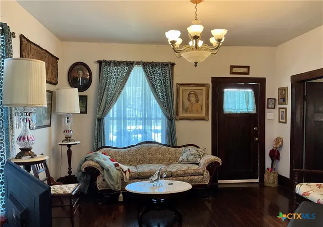 Photo 4 of Single family home for sale at 203 N 10Th St, Gatesville, TX 76528 | MLS# 565615 | Listing updated on 2026-09-03