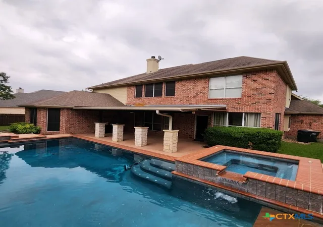 Photo 1 of Single family home for sale at 11710 Uplands Ridge Dr, Bee Cave, TX 78738 | MLS# 569694 | Listing updated on 2026-08-03