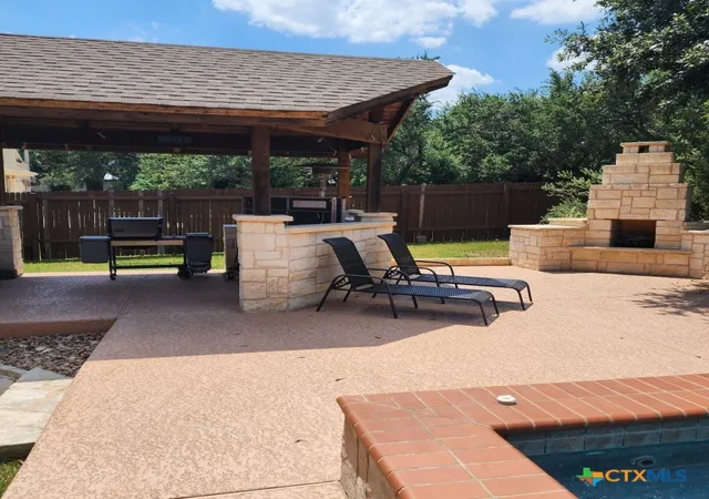 Photo 3 of Single family home for sale at 11710 Uplands Ridge Dr, Bee Cave, TX 78738 | MLS# 569694 | Listing updated on 2026-08-03