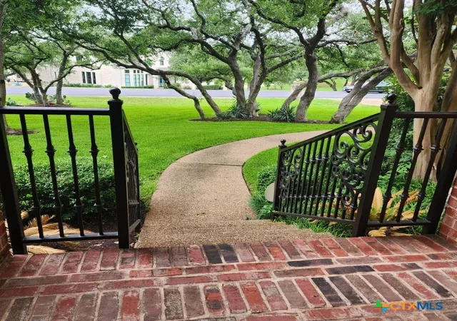Photo 4 of Single family home for sale at 11710 Uplands Ridge Dr, Bee Cave, TX 78738 | MLS# 569694 | Listing updated on 2026-08-03