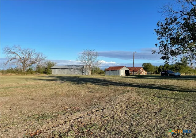 Photo 3 of Sale Pending at 346 Cr 352, Rosebud, TX 76661 | MLS# 571867 | Listing updated on 2026-09-24