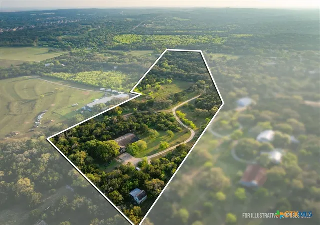 Photo 1 of Mansion for sale at 200 Elm Creek Rd, New Braunfels, TX 78132 | MLS# 575437 | Listing updated on 2026-08-28