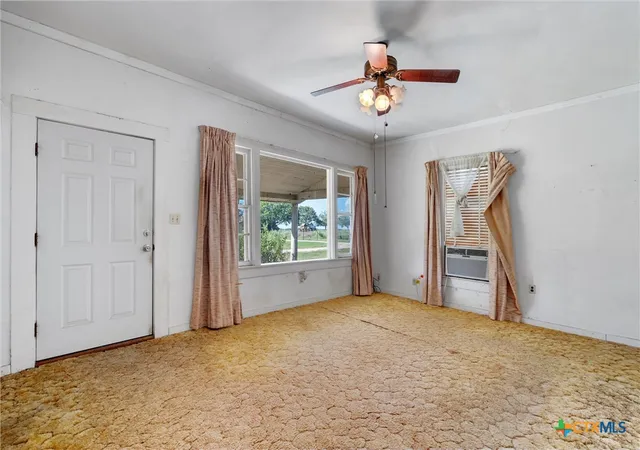 Photo 4 of Single family home for sale at 1104 E Umlang St, Thorndale, TX 76577 | MLS# 576090 | Listing updated on 2026-08-31