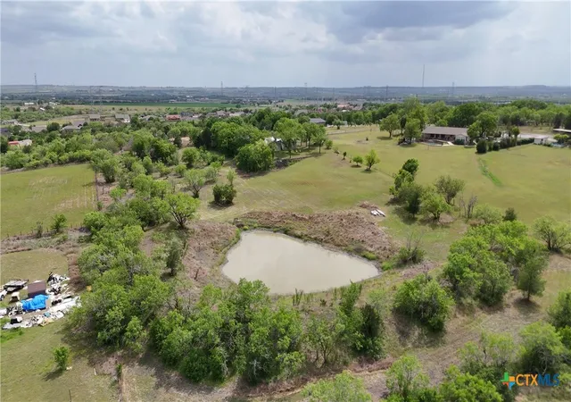 Photo 3 of Single family home for sale at 366 Arrow Hl, San Marcos, TX 78666 | MLS# 577905 | Listing updated on 2026-09-09