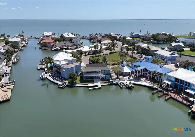 Photo 3 of Single family home for sale at 25 Blue Heron, Rockport, TX 78382 | MLS# 578359 | Listing updated on 2026-09-01