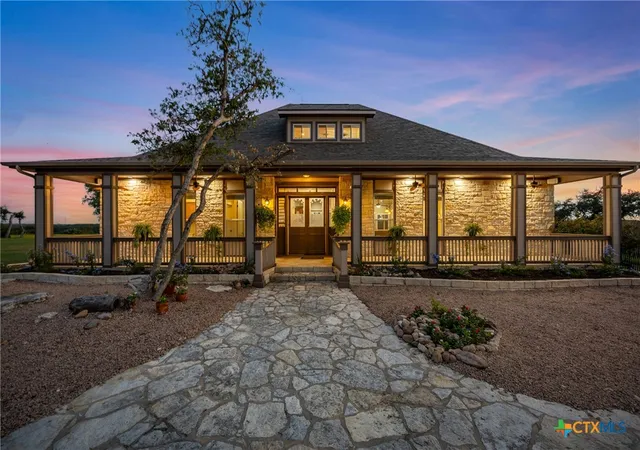 Photo 2 of Single family home for sale at 34 Spruce Dr, Belton, TX 76513 | MLS# 580330 | Listing updated on 2026-08-15