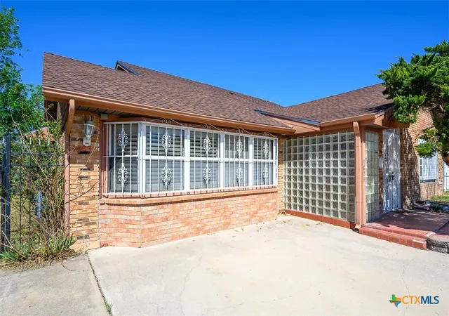 Photo 2 of Single family home for sale at 1823 Cedarview Dr, Killeen, TX 76543 | MLS# 581450 | Listing updated on 2026-09-02