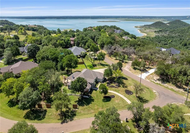 Photo 1 of Single family home for sale at 4340 Lago Vista Dr, Belton, TX 76513 | MLS# 581788 | Listing updated on 2026-08-26