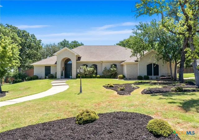 Photo 3 of Single family home for sale at 4340 Lago Vista Dr, Belton, TX 76513 | MLS# 581788 | Listing updated on 2026-08-26