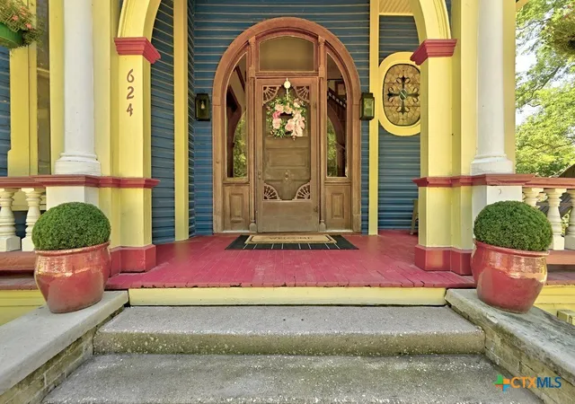 Photo 2 of Single family home for sale at 624 Saint Louis St, Gonzales, TX 78629 | MLS# 583684 | Listing updated on 2026-09-02