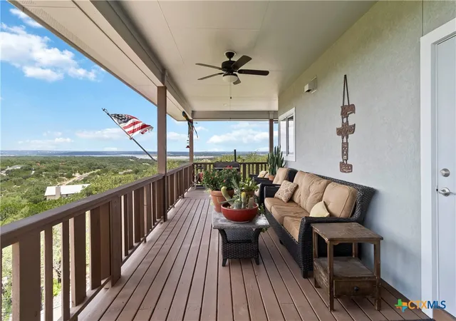 Photo 3 of Single family home for sale at 633 Flaman Rd, Canyon Lake, TX 78133 | MLS# 584025 | Listing updated on 2026-09-12