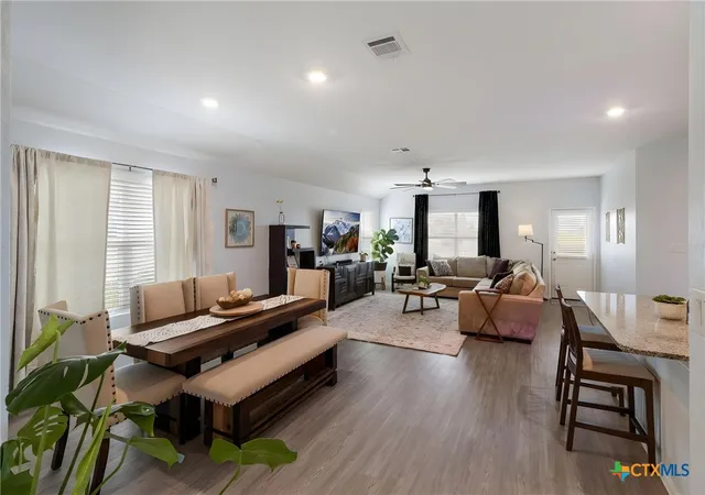 Photo 4 of Single family home for sale at 337 Cordova Xing, Seguin, TX 78155 | MLS# 584770 | Listing updated on 2026-10-02