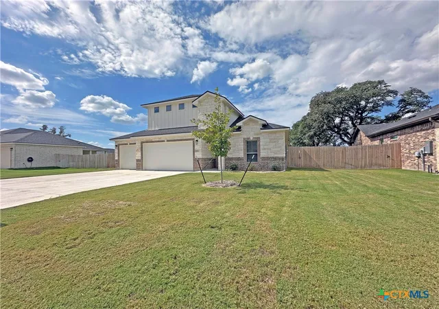 Photo 2 of Sale Pending at 6132 Messina Dr, Temple, TX 76502 | MLS# 585053 | Listing updated on 2026-09-15