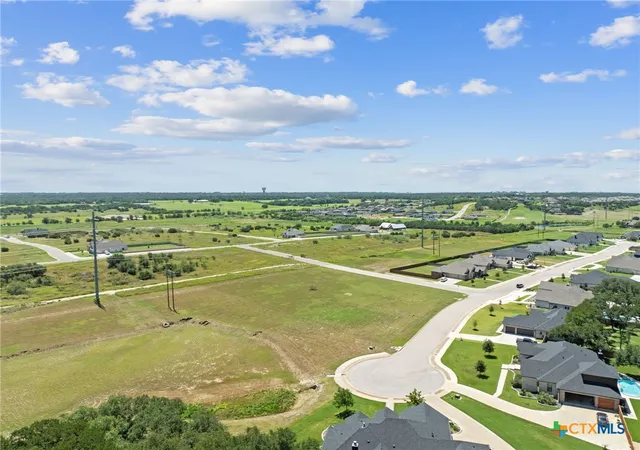 Photo 3 of Sale Pending at 1450 Stone Russell Dr, Salado, TX 76571 | MLS# 587990 | Listing updated on 2026-09-21