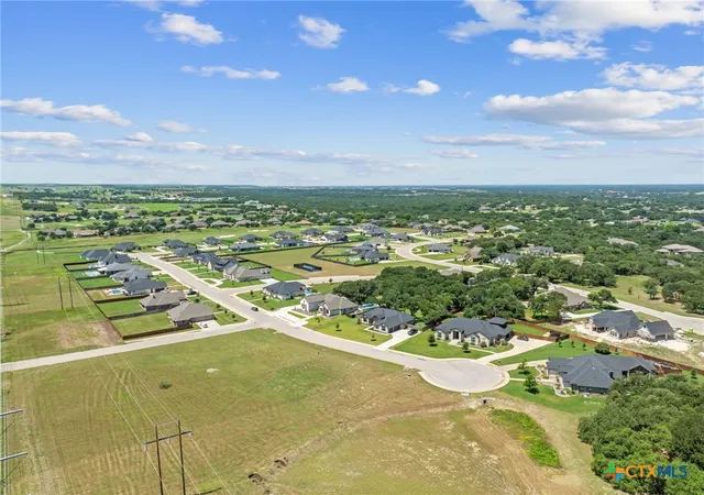 Photo 3 of Sale Pending at 1450 Stone Russell Dr, Salado, TX 76571 | MLS# 587990 | Listing updated on 2026-09-21