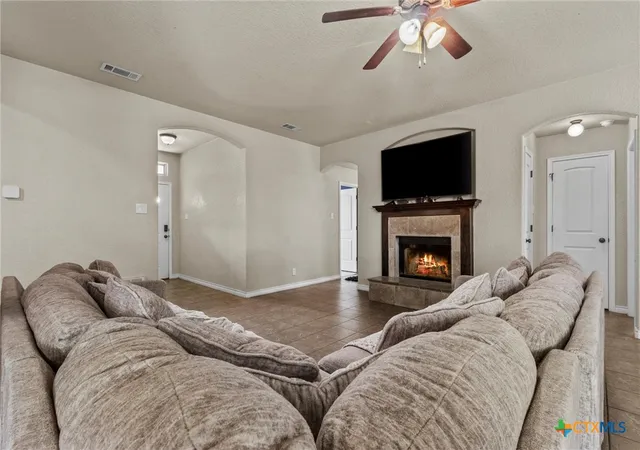 Photo 3 of Single family home for sale at 6405 Deorsam Loop, Killeen, TX 76542 | MLS# 588005 | Listing updated on 2026-08-11