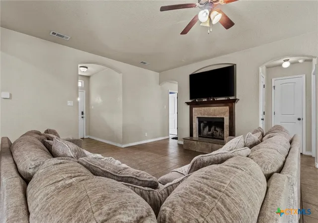 Photo 4 of Single family home for sale at 6405 Deorsam Loop, Killeen, TX 76542 | MLS# 588005 | Listing updated on 2026-08-11