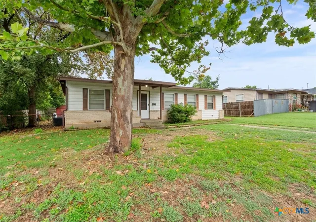 Photo 3 of Single family home for sale at 205 W Walker Ave, Temple, TX 76501 | MLS# 588378 | Listing updated on 2026-09-02