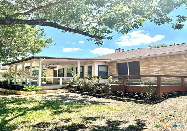 Photo 4 of Single family home for sale at 4000 Cypress Ct, Schertz, TX 78108 | MLS# 589017 | Listing updated on 2026-09-23