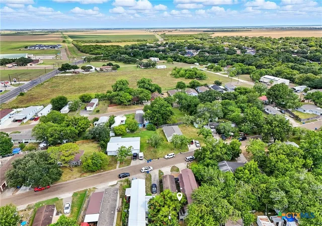 Photo 4 of House for sale at 206 Cheeves Ave, Port Lavaca, TX 77979 | MLS# 589041 | Listing updated on 2026-08-04