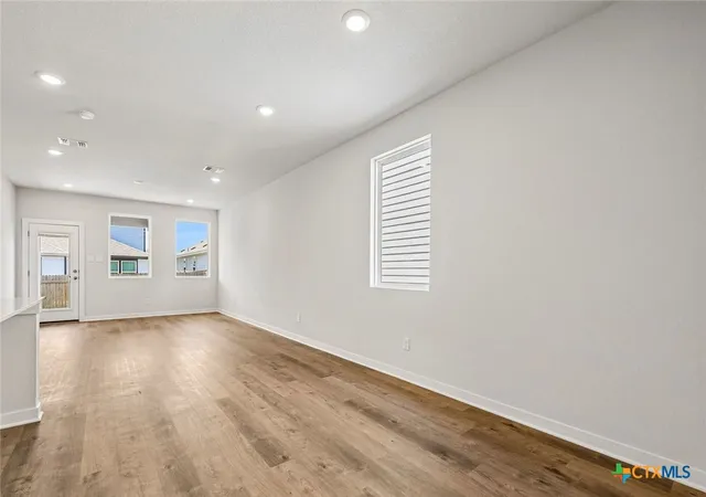 Photo 3 of Single family home for sale at 217 Firefox Way, Jarrell, TX 76537 | MLS# 589321 | Listing updated on 2026-09-11