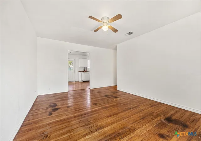 Photo 4 of Single family home for sale at 13 N 41st Street, Temple, TX 76504 | MLS# 589656 | Listing updated on 2026-08-21