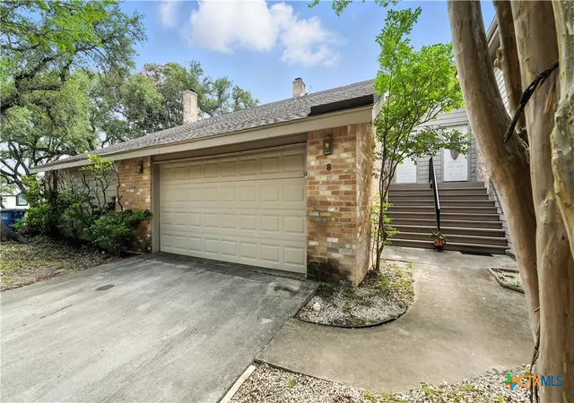 Photo 1 of Condo for sale at 8 Oak Villa Rd, Canyon Lake, TX 78133 | MLS# 588589 | Listing updated on 2026-09-10