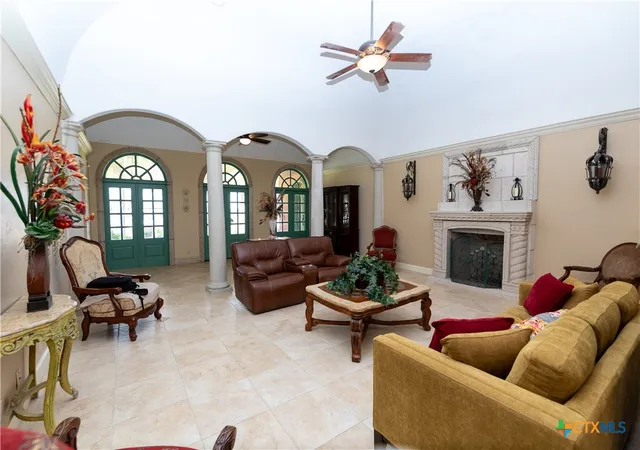 Photo 4 of Single family home for sale at 603 Cr 438 Rd, Yoakum, TX 77995 | MLS# 590007 | Listing updated on 2026-08-03