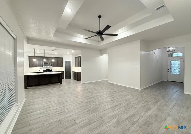 Photo 3 of Single family home for sale at 516 Roy Cordell St, Killeen, TX 76542 | MLS# 590762 | Listing updated on 2026-08-03
