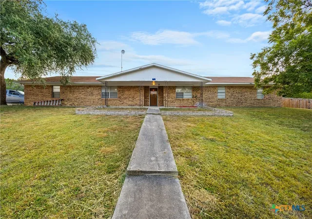 Photo 1 of Single family home for sale at 243 County Rd 4314, Lampasas, TX 76550 | MLS# 593250 | Listing updated on 2026-09-10